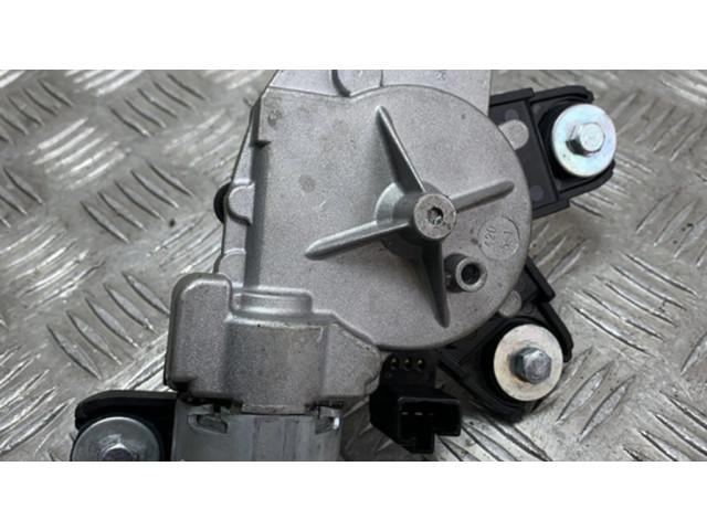 Моторчик заднего дворника 8611036000 SsangYong Rexton