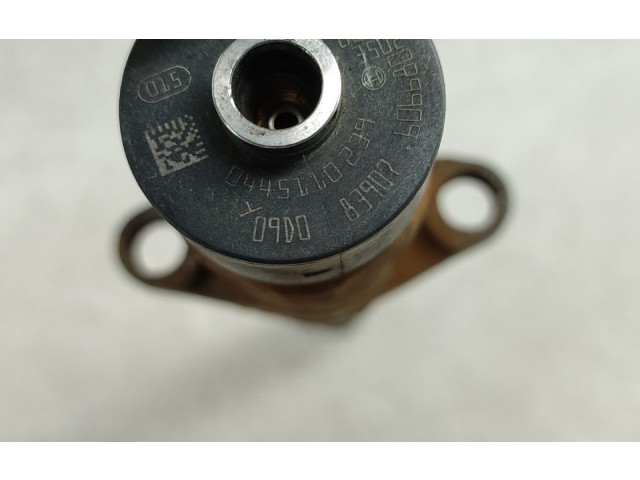 Vstřikovač 0445110239 Citroen Berlingo 9HX (DV6ATED4)