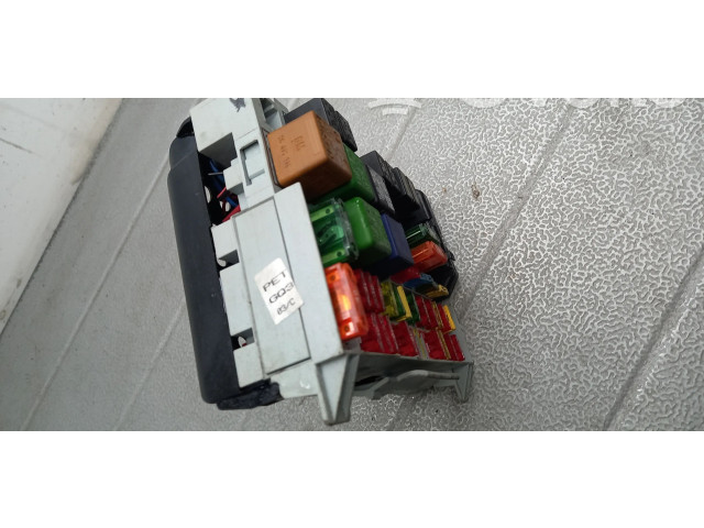 Pojistková skříňka Opel Vectra B 1996