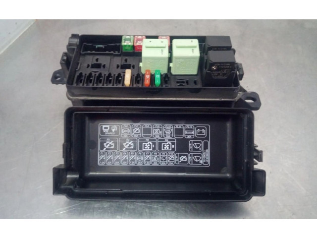 Pojistková skříňka Mini Cooper Countryman R60 2016