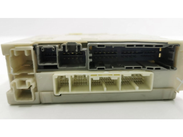 Pojistková skříňka 8273030631, 611200015 Lexus GS 300 350 430 450H 2007