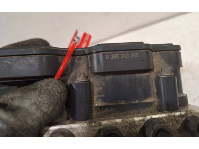 Блок АБС 0265243365 Renault Clio IV 2012 - года