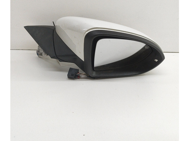 Зеркало электрическое Volkswagen Golf VII 2013 - 2019 года