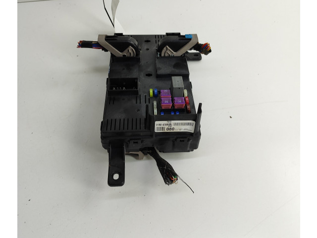 Pojistková skříňka 919584D089 KIA Carnival 2007