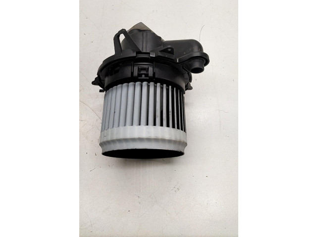 Вентилятор печки    272101005R   Renault Clio IV