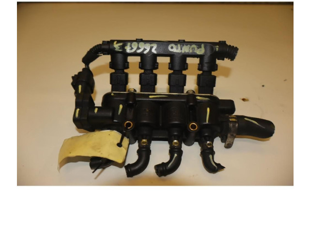 Vstřikovací lišta 67R010233 Fiat Punto (199) 350A1000