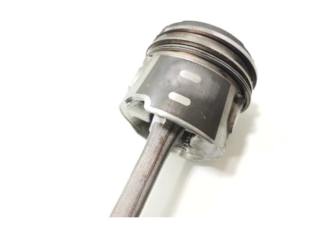 Поршень с шатуном 9HX(DV6ATED4) Citroen C4 I