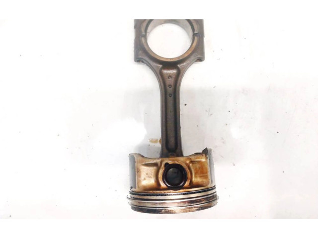  Поршень с шатуном    Volvo XC90  