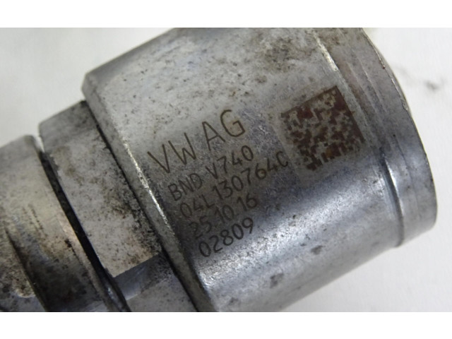 Топливная рампа 04L089G   Audi A1  