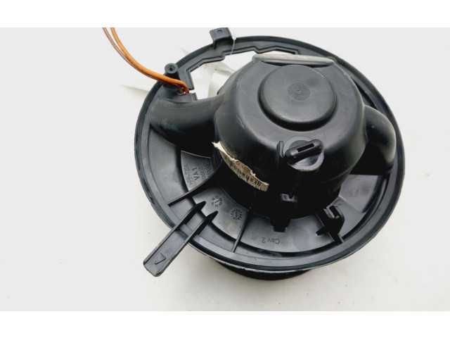 Вентилятор печки 1K1819015F Audi Q3 8U