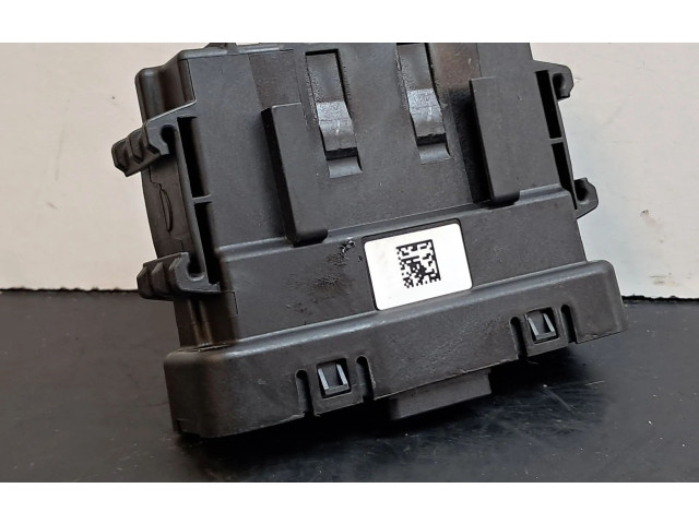 Блок управления 284Y66LA2A, F005V03265 Dacia Spring