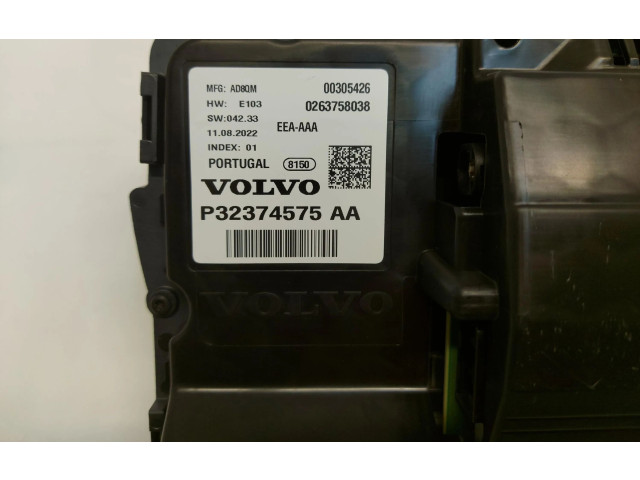 Панель приборов P32374575 Volvo XC40