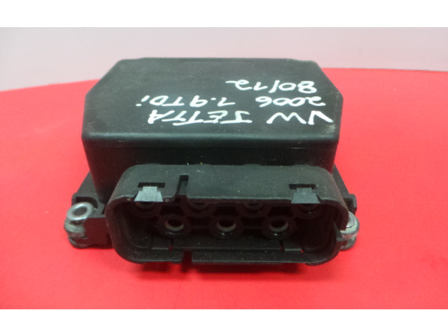 Блок управления 6Q0, 625   Volkswagen Jetta III