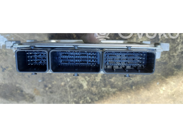 Блок управления двигателем Блок управления 237103008R Dacia Logan II