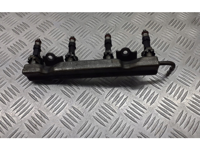 Vstřikovací lišta 16600-AX20B Nissan Micra