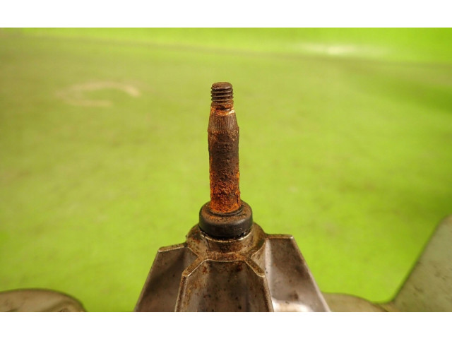 Моторчик заднего дворника 34911-581 Subaru Forester SF