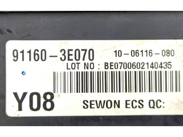 Блок предохранителей 91160-3E070   KIA Sorento    