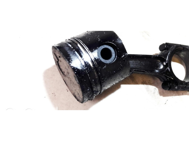 Píst 262 Hyundai Lantra II pro naftový motor 1.9