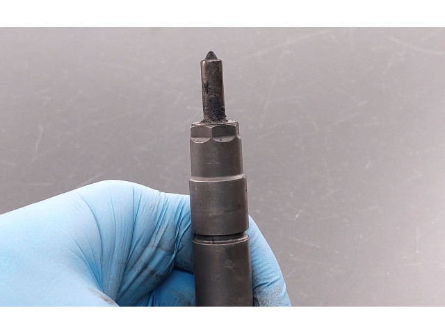 Форсунка 8658352 Volvo S60