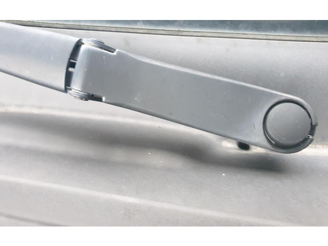 Моторчик дворников     Audi A1