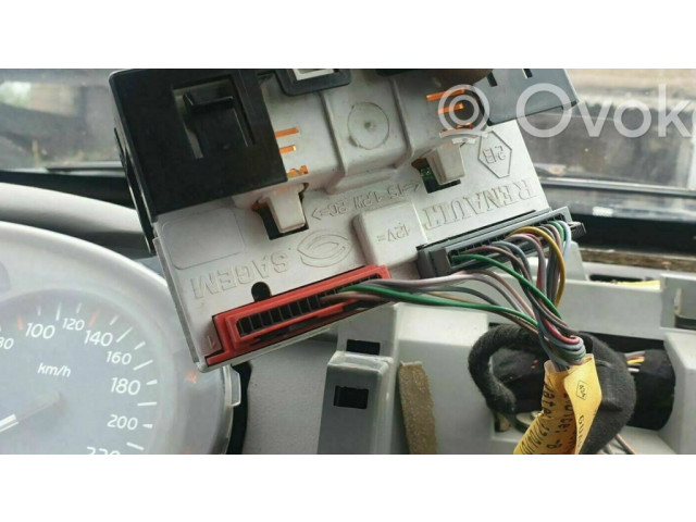 Дисплей P7700428029A Renault Laguna I