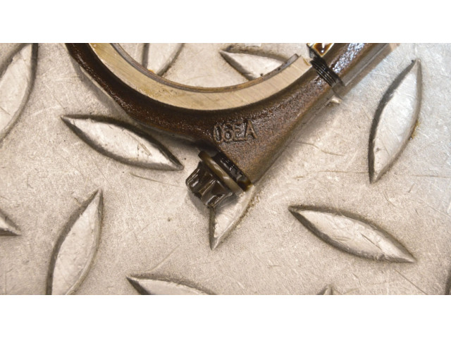 Поршень AUK 06EA Audi A6 S6 C6 4F