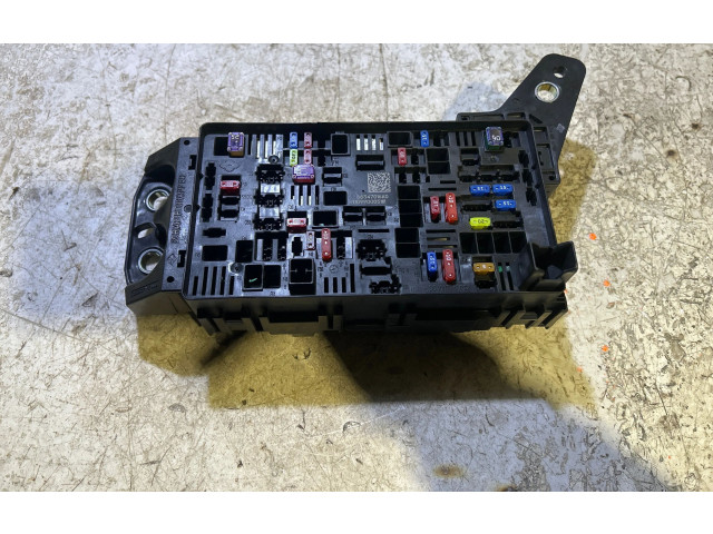 Блок предохранителей 68347016AD, W0990005111   Jeep Grand Cherokee WL    