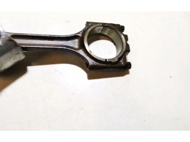  Поршень с шатуном    Volvo XC90  