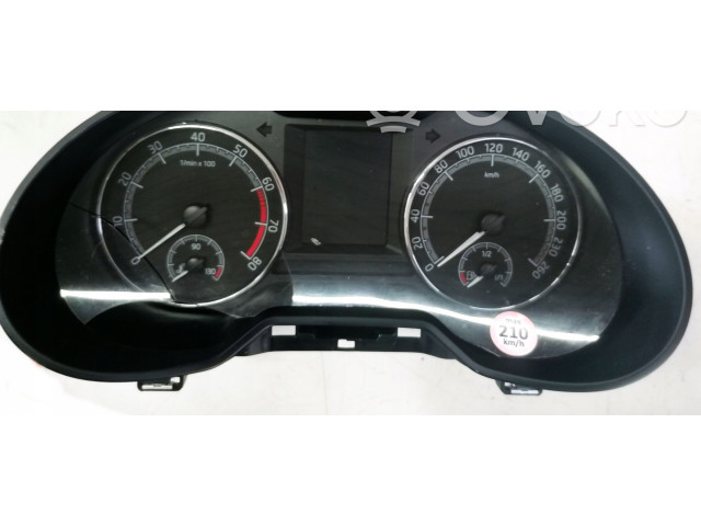 Панель приборов 5E0920780D Skoda Octavia Mk3 (5E)