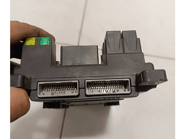 Pojistková skříňka 519329A06, AH2214F041BH Land Rover Range Rover Sport L320 2011