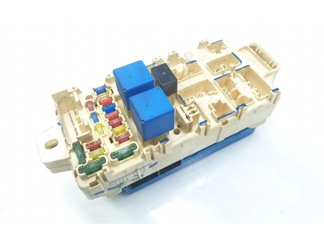 Pojistková skříňka MR445952 Mitsubishi Montero 2005