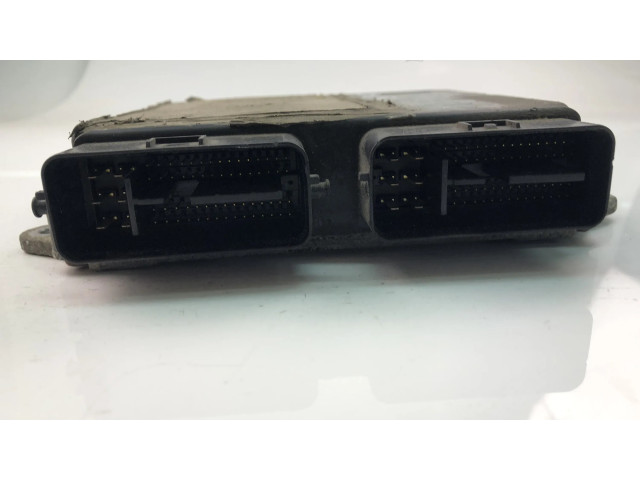 Блок управления двигателем Блок управления 135930 Mitsubishi Colt