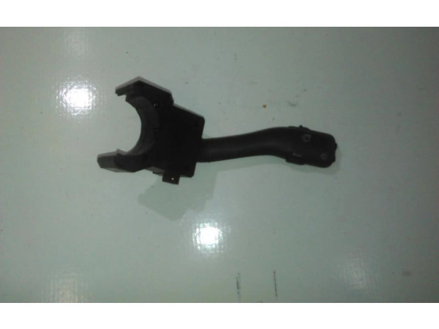 Ручка стеклоочистителей    Volkswagen PASSAT B5