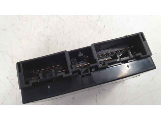 Блок комфорта 8921153020   Lexus IS 220D-250-350   