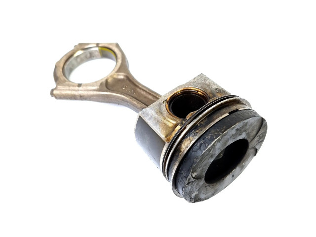  Поршень с шатуном    Subaru Forester SH  