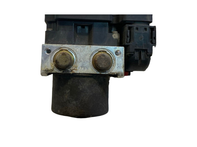 Блок АБС 2K0907379B, 2K0614117B Volkswagen Caddy 2004 - 2010 года