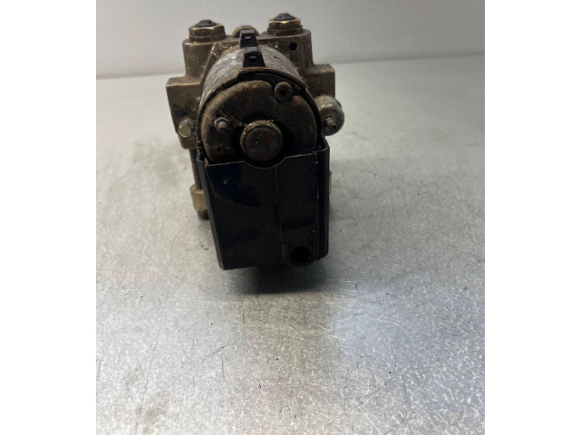 Блок АБС 4A0614111A, 4A0614111A Audi A6 S6 C4 4A 1994 - 1997 года