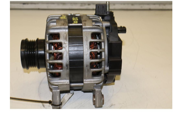 Генератор 231009076R Dacia Sandero