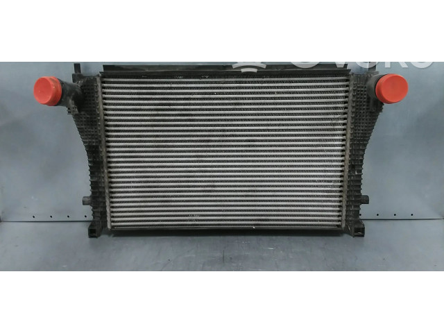 Интеркулер 5Q0145803S, 5Q0145803AA Volkswagen Golf VII
