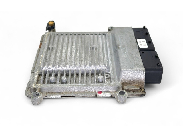 Блок управления двигателя 3911125100, 39111-25100 KIA Magentis