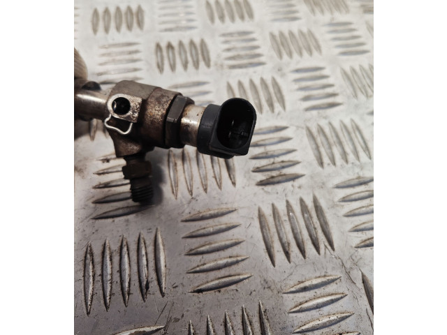 Жиклер (жиклеры) (форсунка (форсунки) 03L130277B Skoda Octavia Mk2 (1Z)