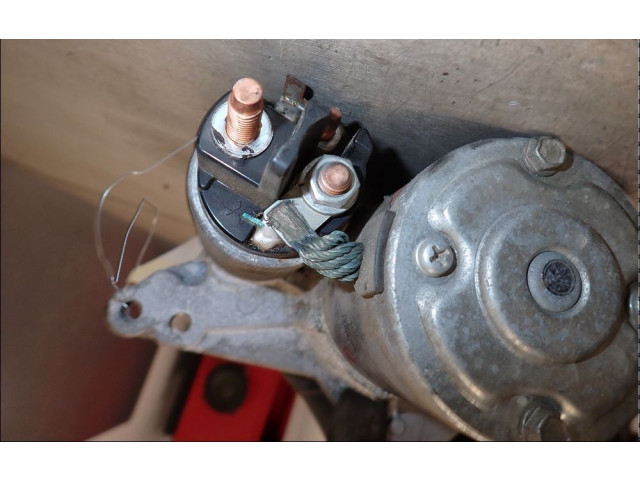 Стартер       Dacia Sandero  2008 - 2012 года   