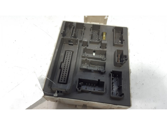 Блок предохранителей 2M5T14A073AC Ford Focus