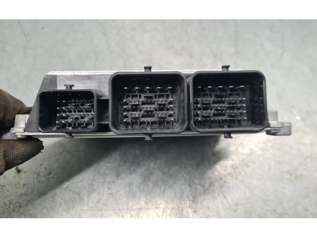 Блок управления двигателя 9819657880, 282758685 Citroen C3 Aircross