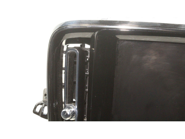 Дисплей 32247465, 31442627 Volvo XC40