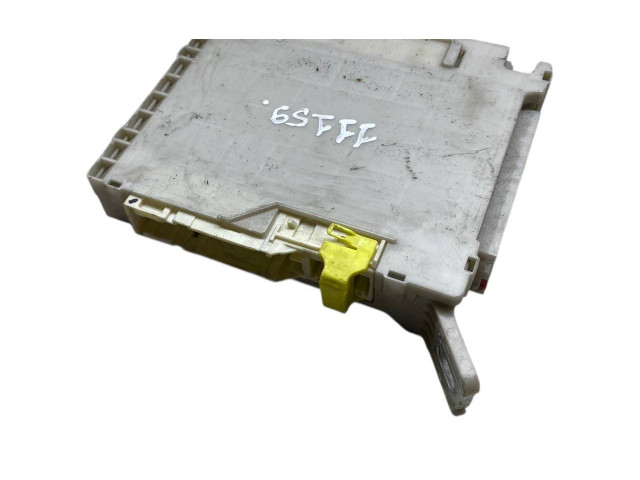 Pojistková skříňka 8273030L30 Lexus GS 250 350 300H 450H 2014