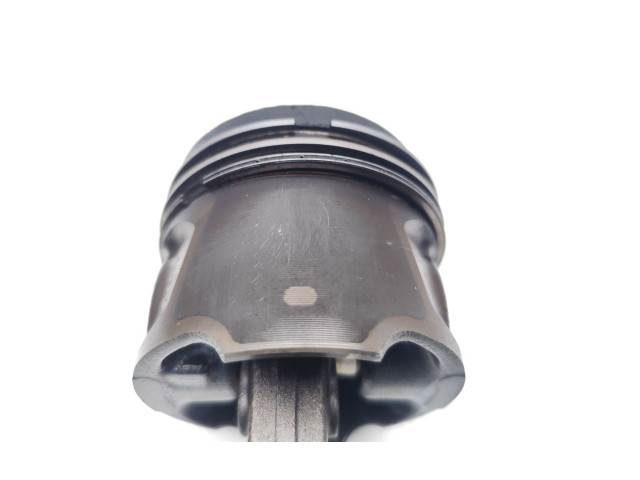 Píst K9K636 Nissan Juke I F15 K9K636