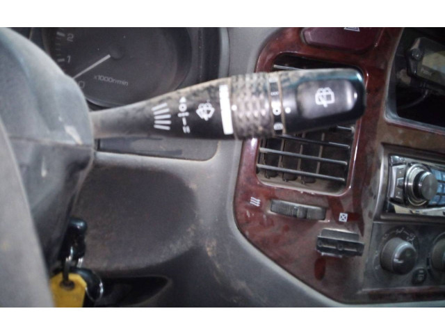 Ручка стеклоочистителей Mitsubishi Montero