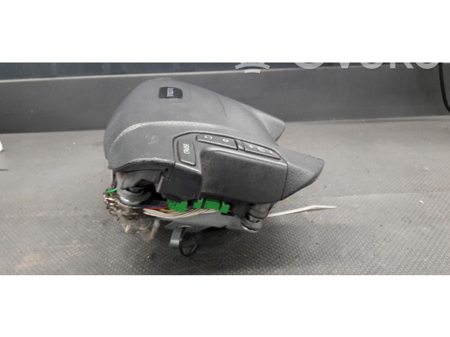 Подушка безопасности водителя 31104259   Volvo V70