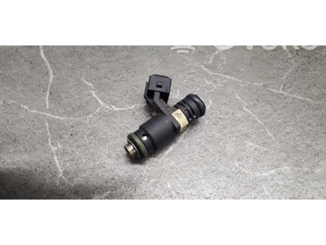 Форсунка 8200885287 Renault Clio III